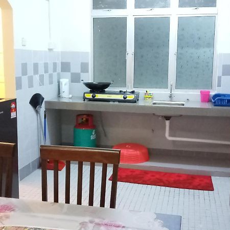 Aiman Homestay Порт-Диксон Экстерьер фото